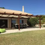 Garbe - Private Villa,total Privacy, Infinity Swimming Pool, Close To Beaches 别墅 *