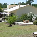 Garbe - Private Villa,total Privacy, Infinity Swimming Pool, Close To Beaches 别墅 珀彻斯