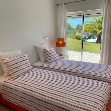 Garbe - Private Villa,total Privacy, Infinity Swimming Pool, Close To Beaches Villa *