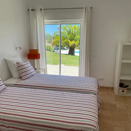 Garbe - Private Villa,total Privacy, Infinity Swimming Pool, Close To Beaches Villa *