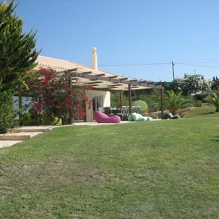 Garbe - Private Villa,total Privacy, Infinity Swimming Pool, Close To Beaches 别墅 *