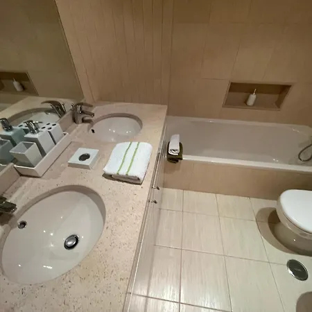 Villa Garbe - Private Villa,total Privacy, Infinity Swimming Pool, Close To Beaches