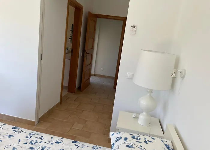 Garbe - Private Villa,total Privacy, Infinity Swimming Pool, Close To Beaches Porches (Algarve)