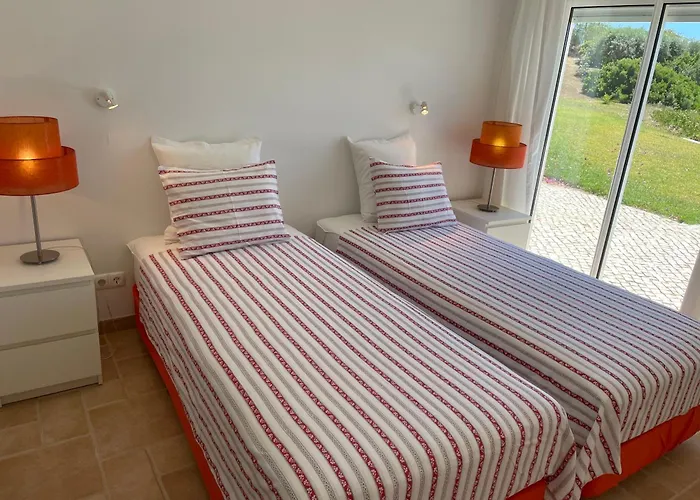 Βίλα Garbe - Private Villa,total Privacy, Infinity Swimming Pool, Close To Beaches *