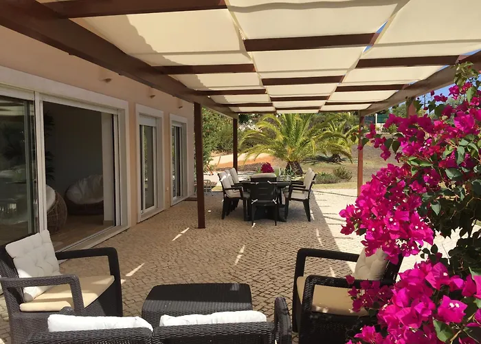 Garbe - Private Villa,total Privacy, Infinity Swimming Pool, Close To Beaches Porches (Algarve)