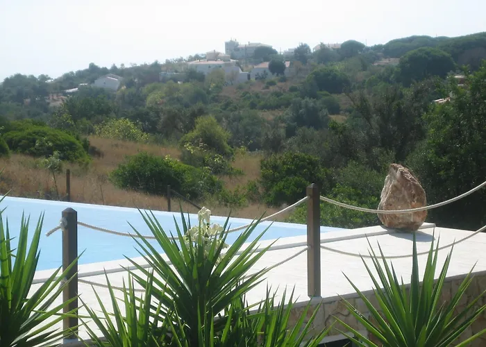 Βίλα Garbe - Private Villa,total Privacy, Infinity Swimming Pool, Close To Beaches Porches (Algarve)
