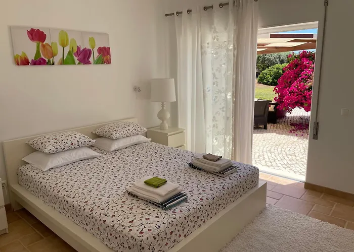 Βίλα Garbe - Private Villa,total Privacy, Infinity Swimming Pool, Close To Beaches
