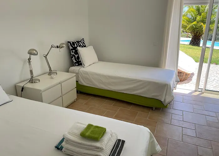 Garbe - Private Villa,total Privacy, Infinity Swimming Pool, Close To Beaches Porches (Algarve)