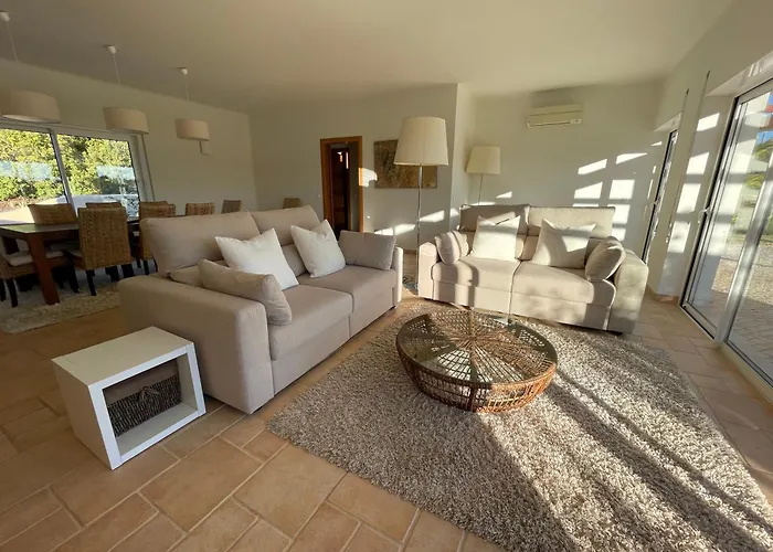 Βίλα Garbe - Private Villa,total Privacy, Infinity Swimming Pool, Close To Beaches