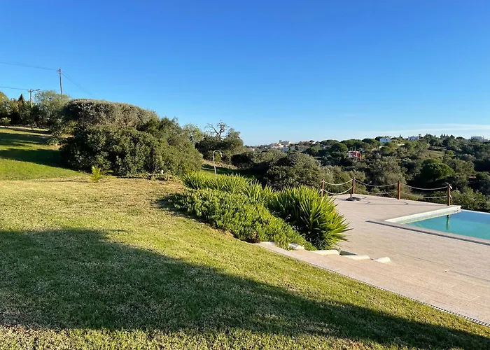 Garbe - Private Villa,total Privacy, Infinity Swimming Pool, Close To Beaches Porches (Algarve)