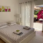 Villa Garbe - Private Villa,total Privacy, Infinity Swimming Pool, Close To Beaches
