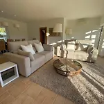 Villa Garbe - Private Villa,total Privacy, Infinity Swimming Pool, Close To Beaches