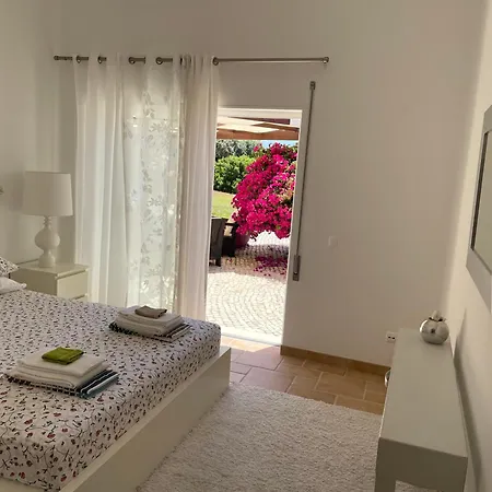 Garbe - Private Villa,total Privacy, Infinity Swimming Pool, Close To Beaches Porches (Algarve)