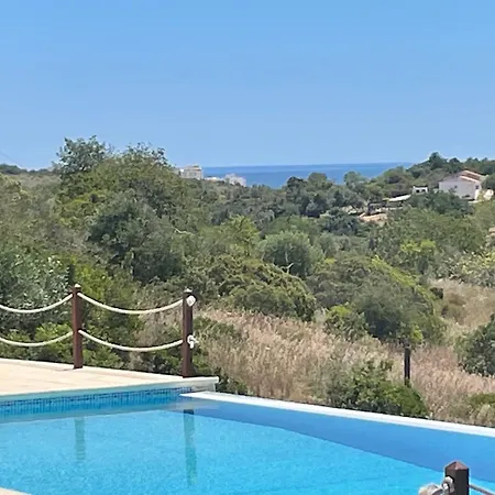 Garbe - Private Villa,total Privacy, Infinity Swimming Pool, Close To Beaches Porches (Algarve)