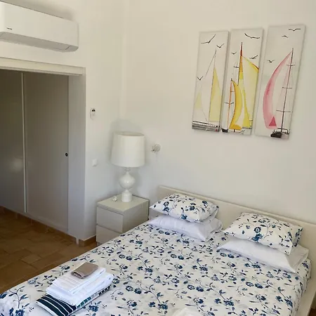 Garbe - Private Villa,total Privacy, Infinity Swimming Pool, Close To Beaches *